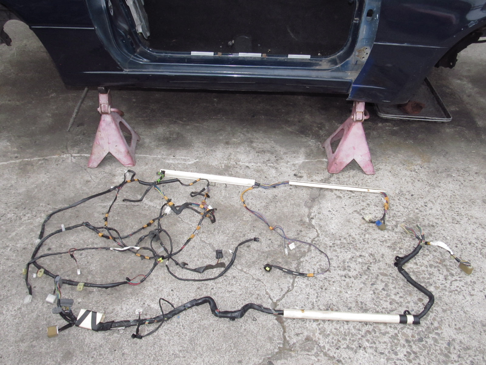 94 95 96 97 Mazda Miata OEM Trunk Tail Light Fuel Pump Wiring Harness