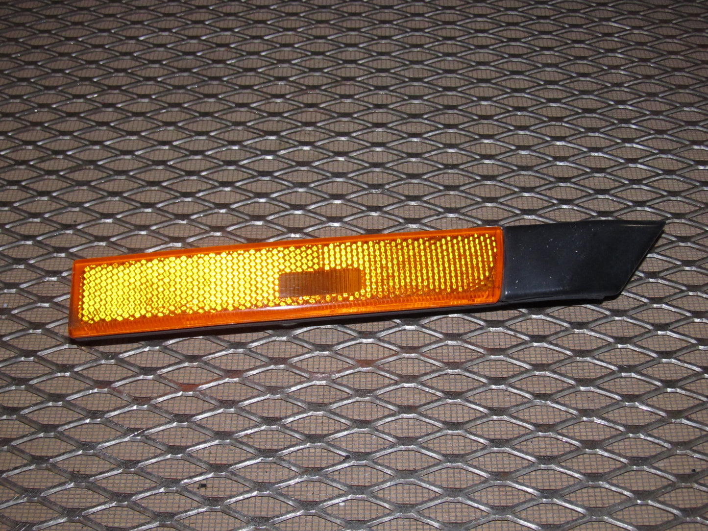 91 92 93 94 95 Toyota MR2 OEM Exterior Fender Moulding & Side Marker Light - Left