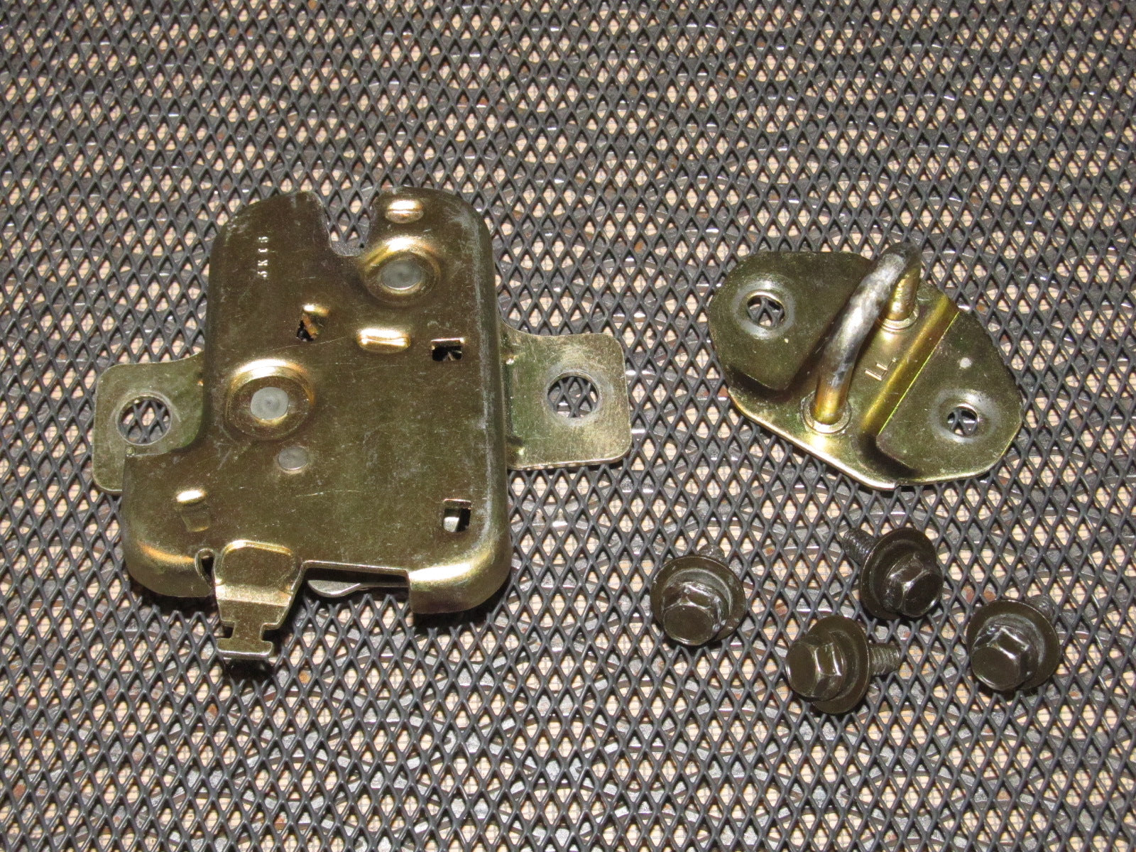 94 95 96 97 Mazda Miata OEM Trunk Latch & Striker