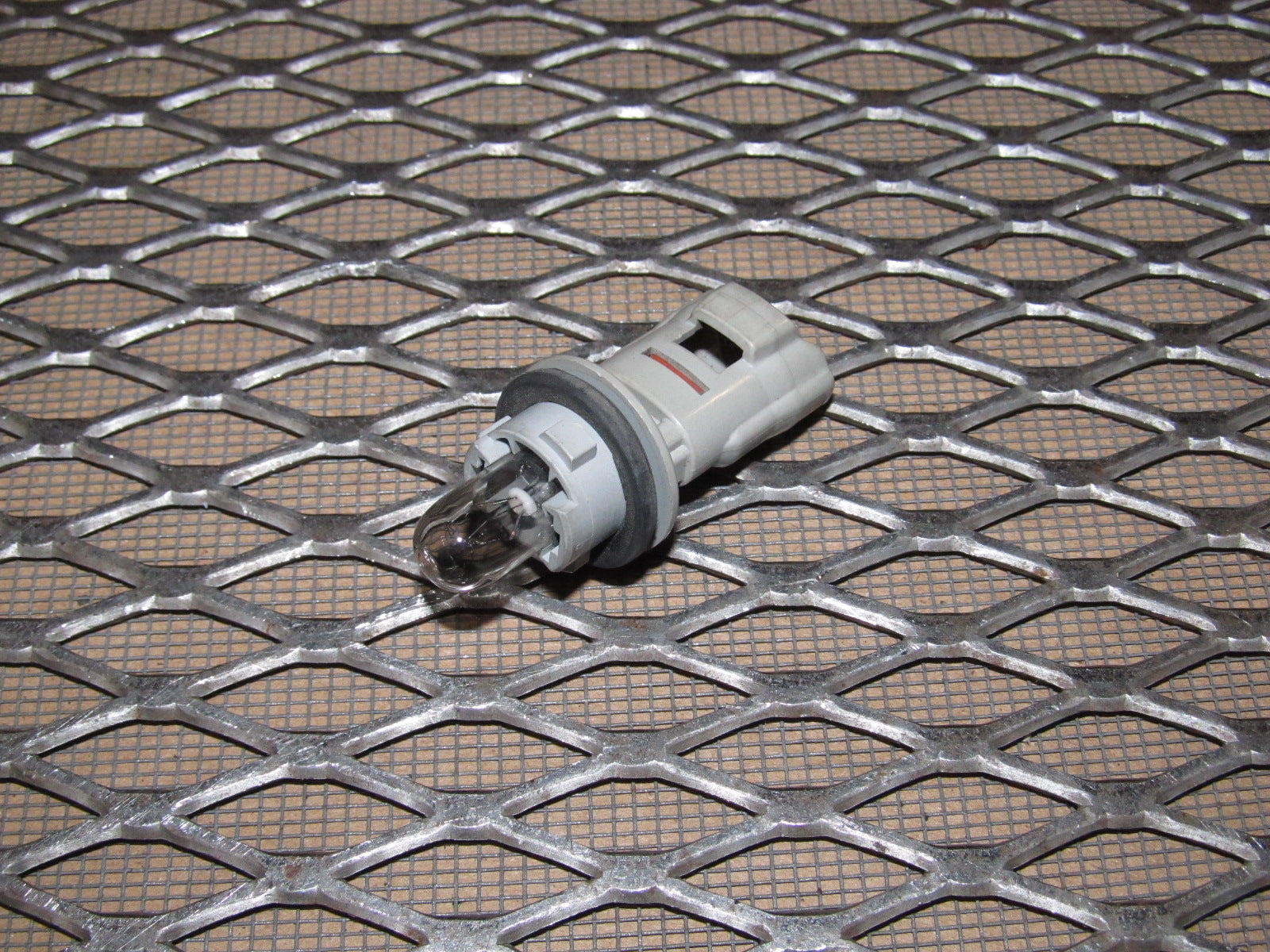 91 92 93 94 95 Toyota MR2 OEM Front Side Marker Bulb Socket - Left