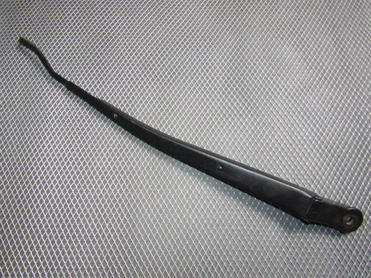 87-91 Toyota Crown Royal Saloon OEM Front Wiper Arm - Right
