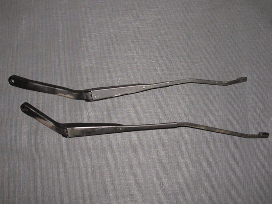 92 93 94 95 96 Honda Prelude OEM Front Wiper Arm Set