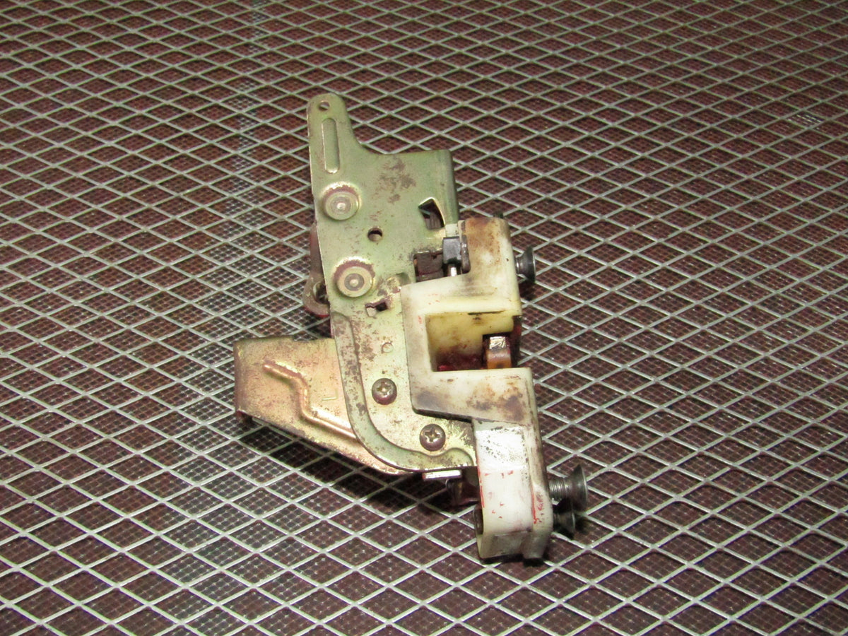 93 94 95 96 97 Honda Del Sol OEM Door Latch - Left
