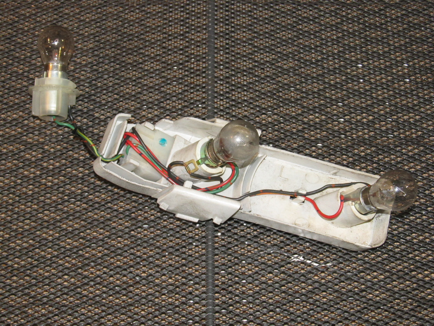 94 95 96 97 Mazda Miata OEM Tail Light Bulb Socket Panel - Left