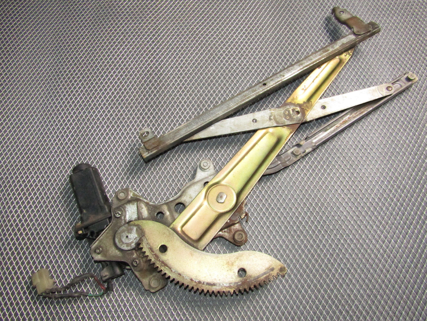 87 88 89 90 91 Toyota Crown Royal Saloon OEM Window Motor & Regulator - Front Left