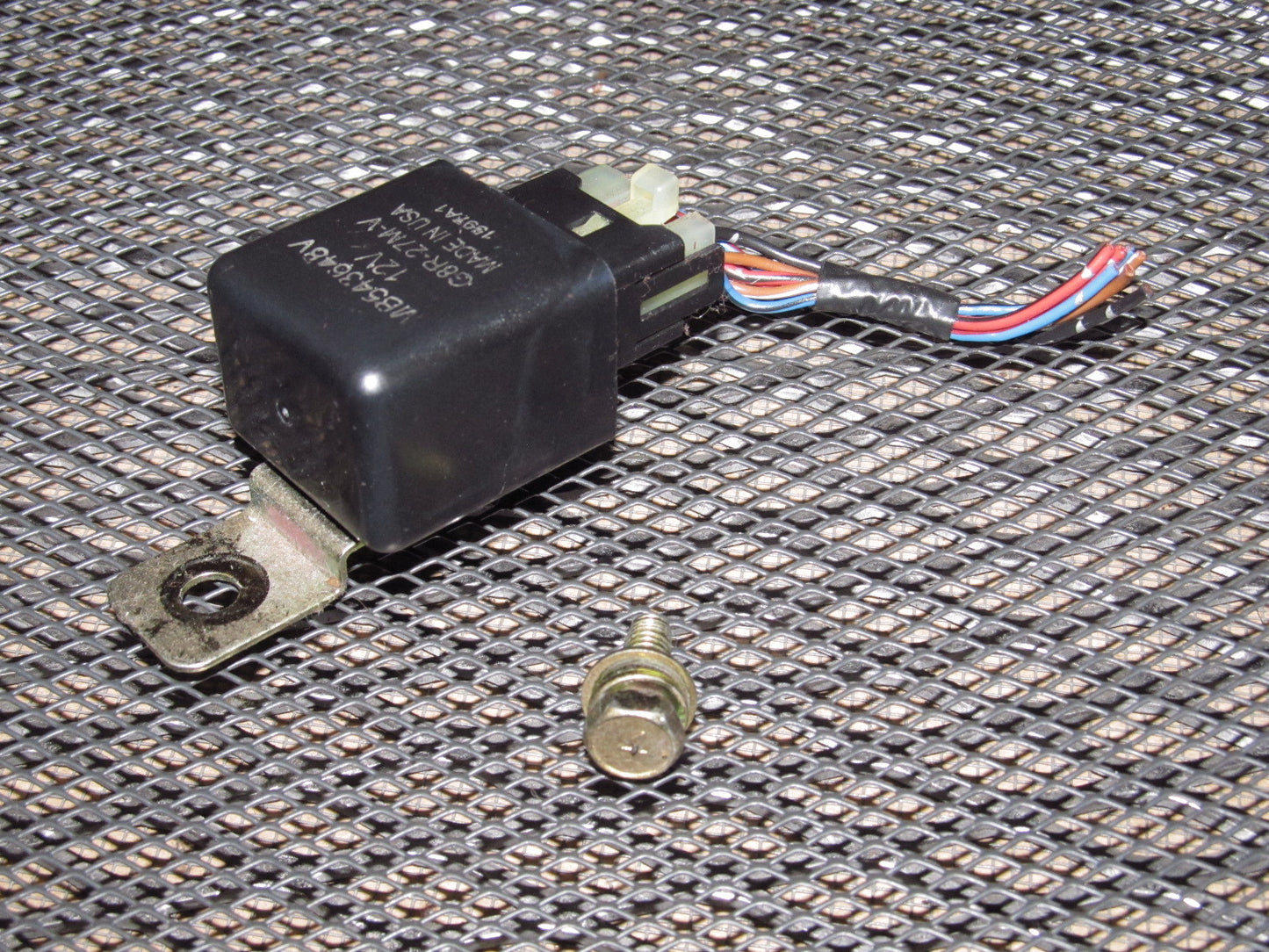 Mitsubishi Universal Relay MB543648V