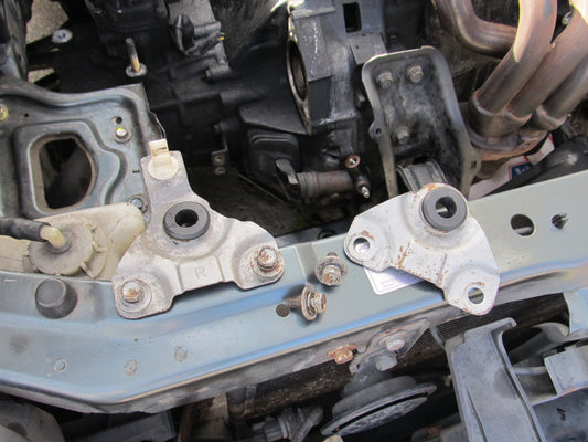 97 98 99 00 01 Honda Prelude OEM Upper Radiator Holder Mounting Bracket