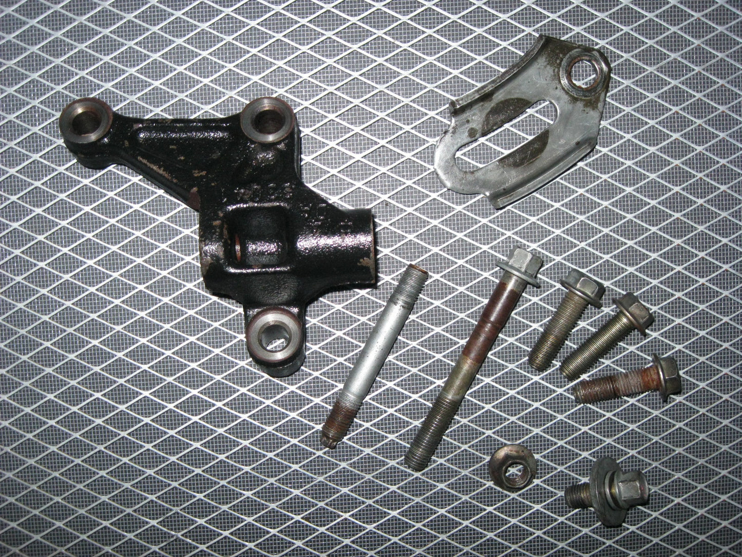JDM Toyota 1MZ-FE 3.0L V6 None VVTi Power Steering Pump Bracket