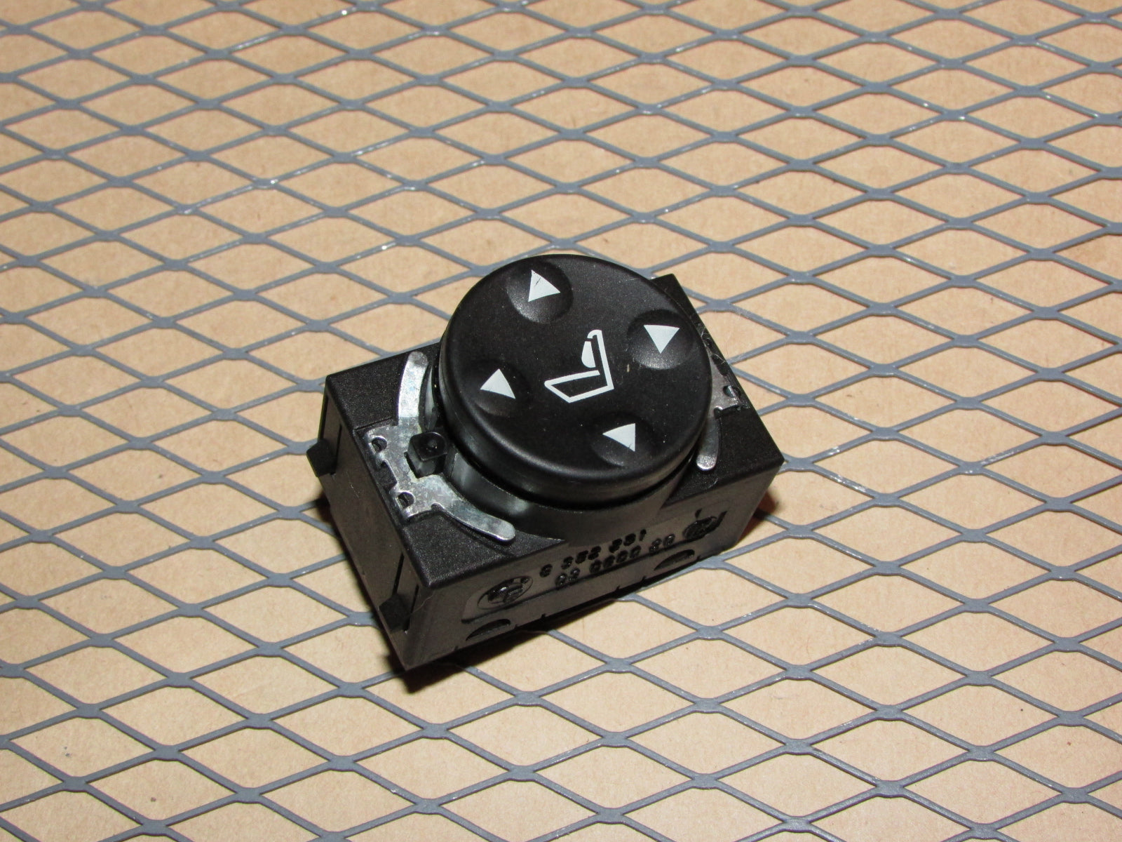 09 10 11 12 13 14 15 16 BMW Z4 OEM Seat Lumbar Adjustment Switch - Left