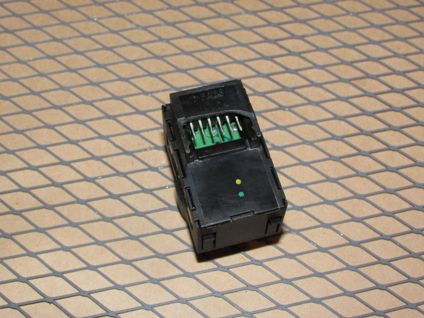 09 10 11 12 13 14 15 16 BMW Z4 OEM Seat Lumbar Adjustment Switch - Left