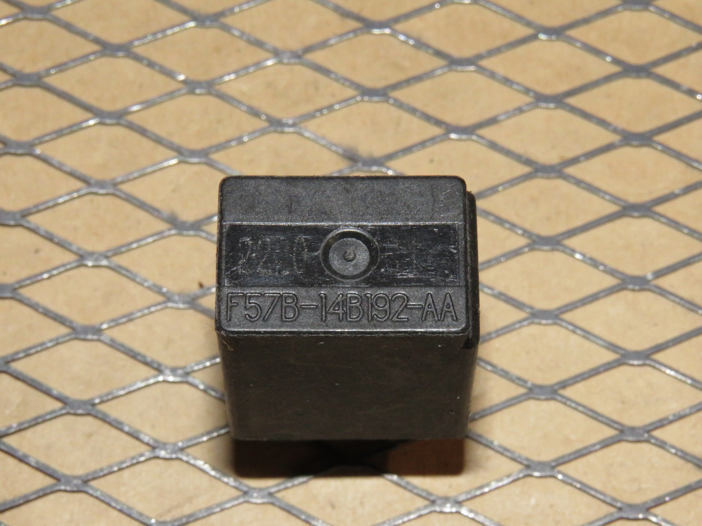 Ford Relay F57B-14B192-AA