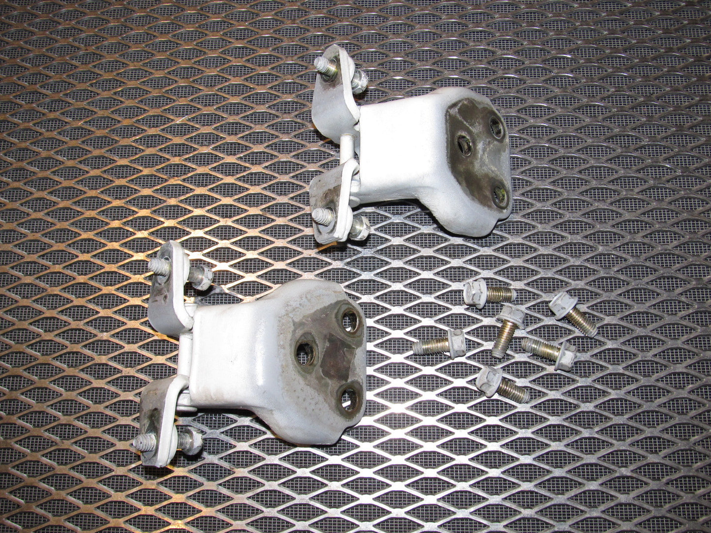 94 95 96 97 Mitsubishi 3000GT OEM Door Hinges - Left Set