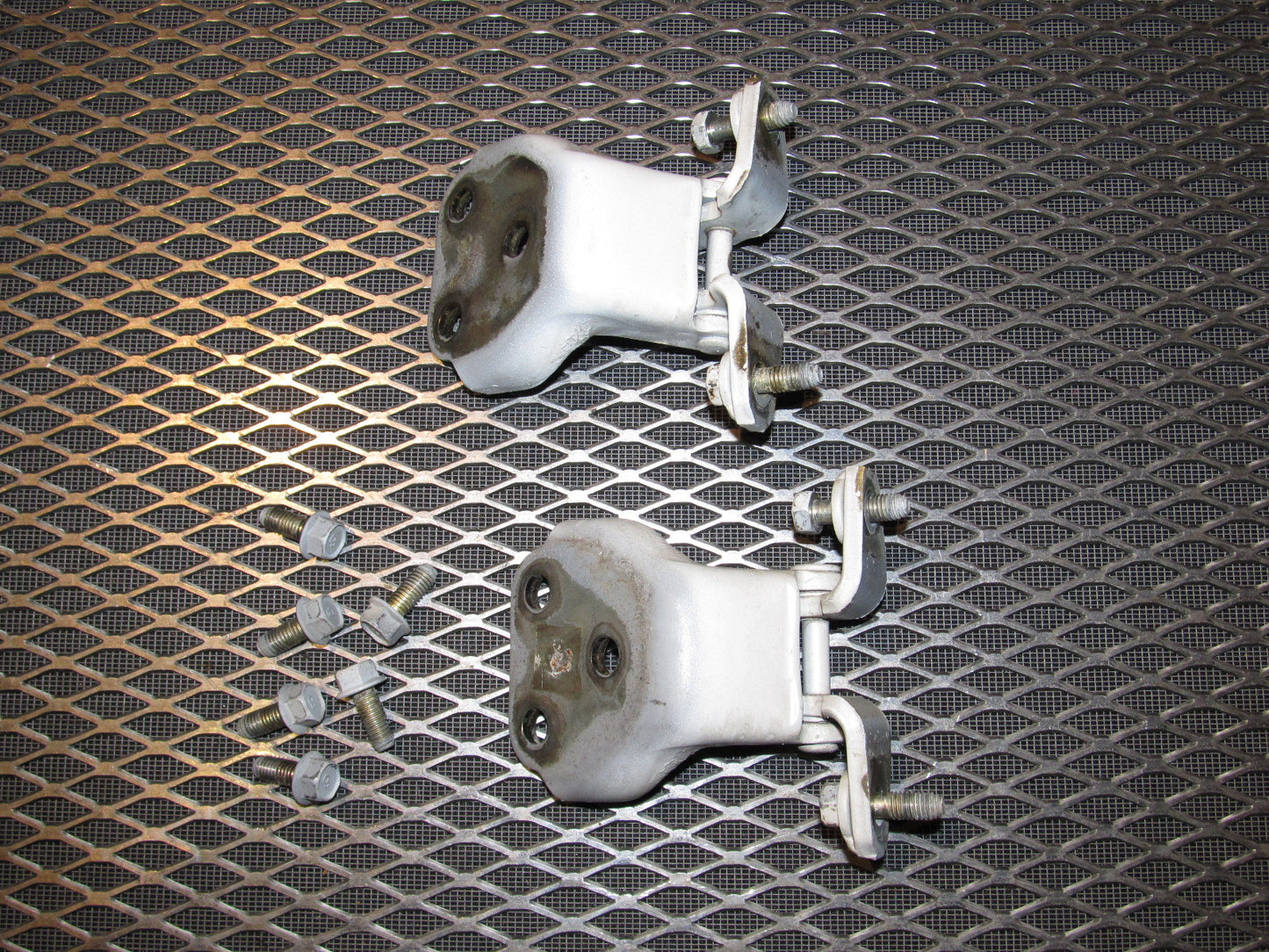 94 95 96 97 Mitsubishi 3000GT OEM Door Hinges - Right Set