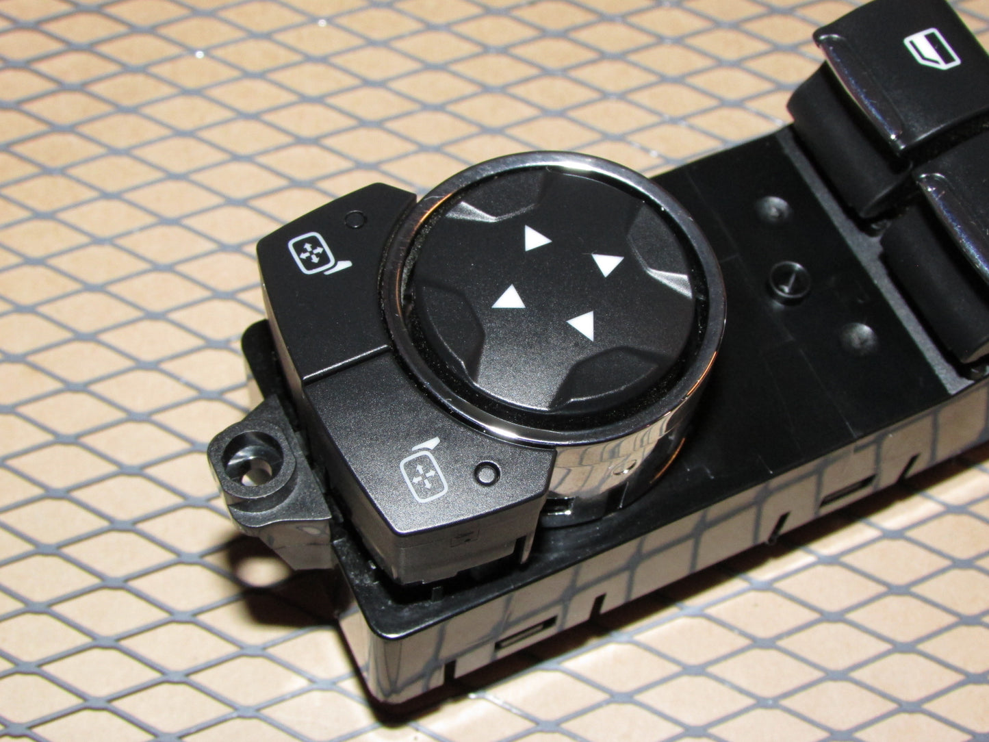 15 16 17 18 19 20 21 Ford Mustang OEM Power Window & Mirror Switch - Left