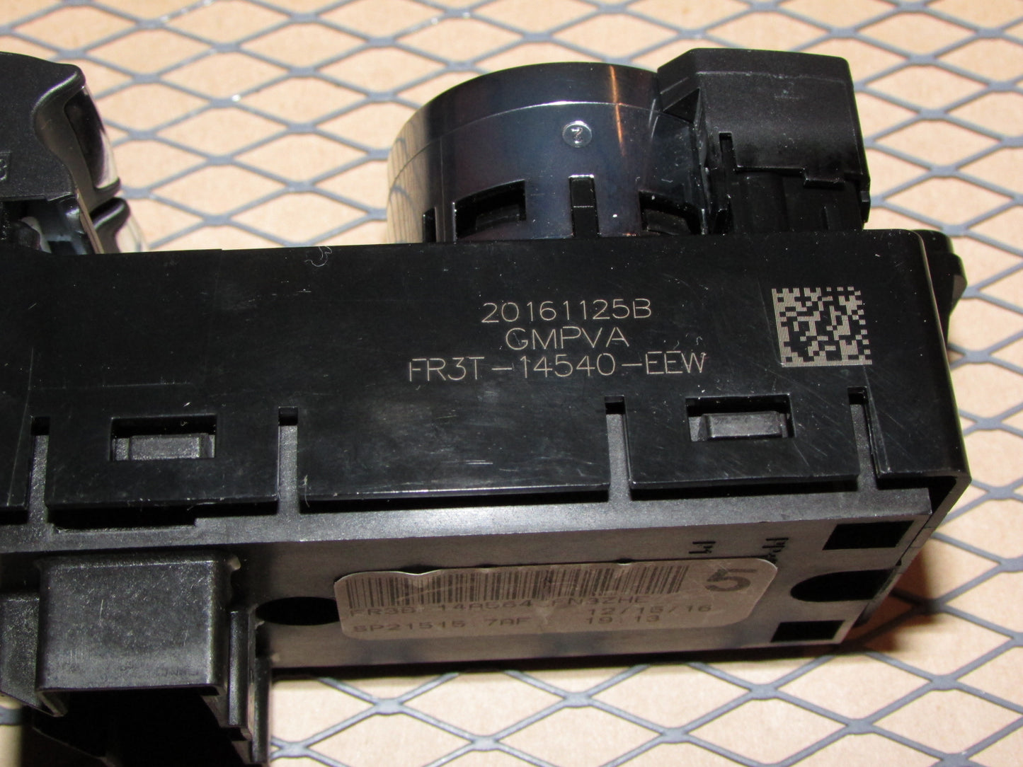 15 16 17 18 19 20 21 Ford Mustang OEM Power Window & Mirror Switch - Left