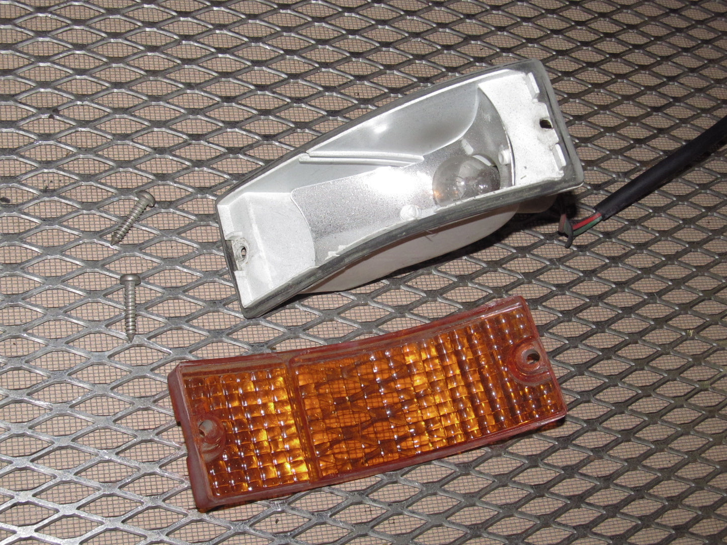 81-83 Mazda RX7 OEM Front Signal Light - Left