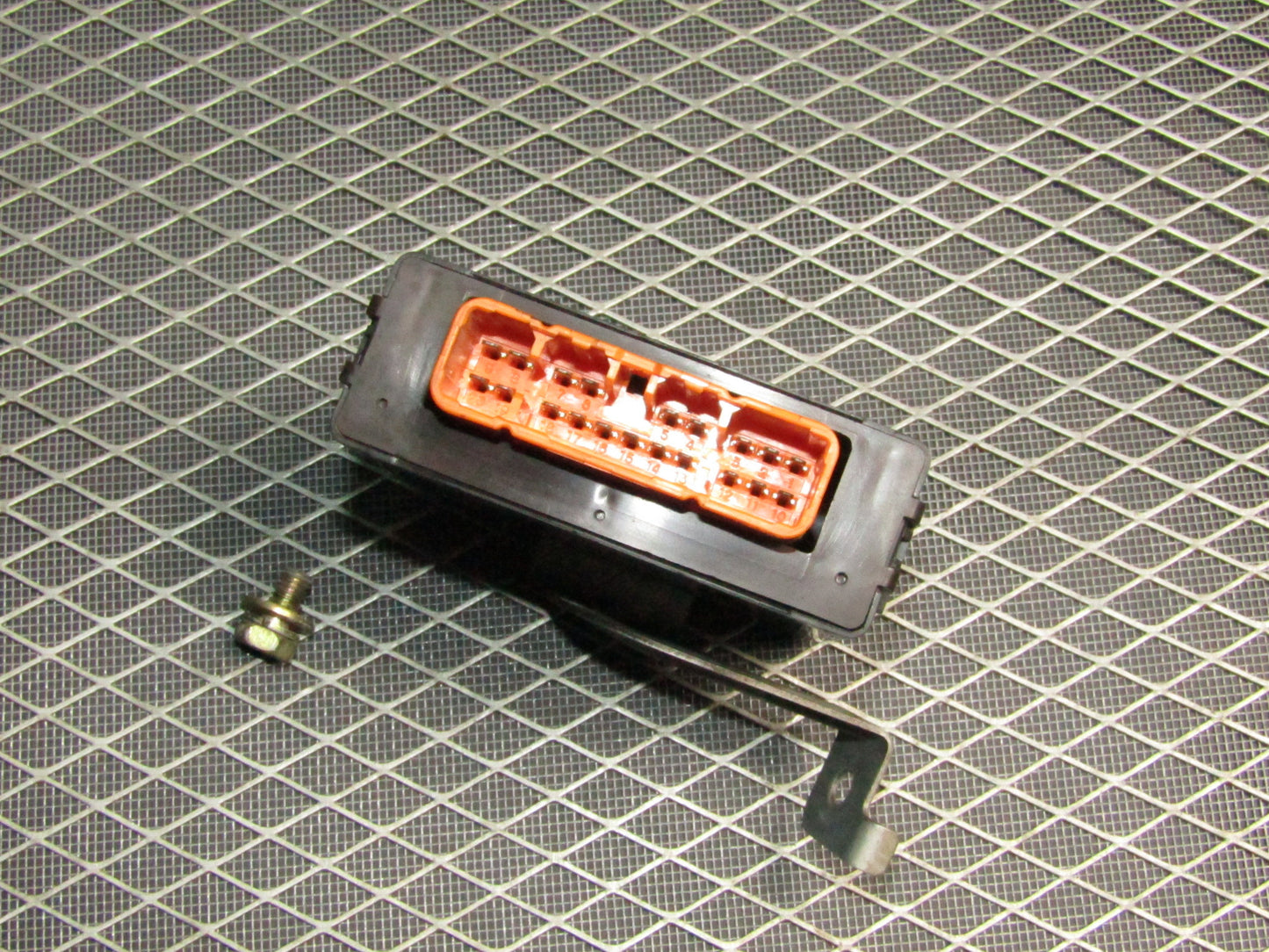 87 88 89 90 91 Toyota Crown Royal Saloon OEM Door Control Module