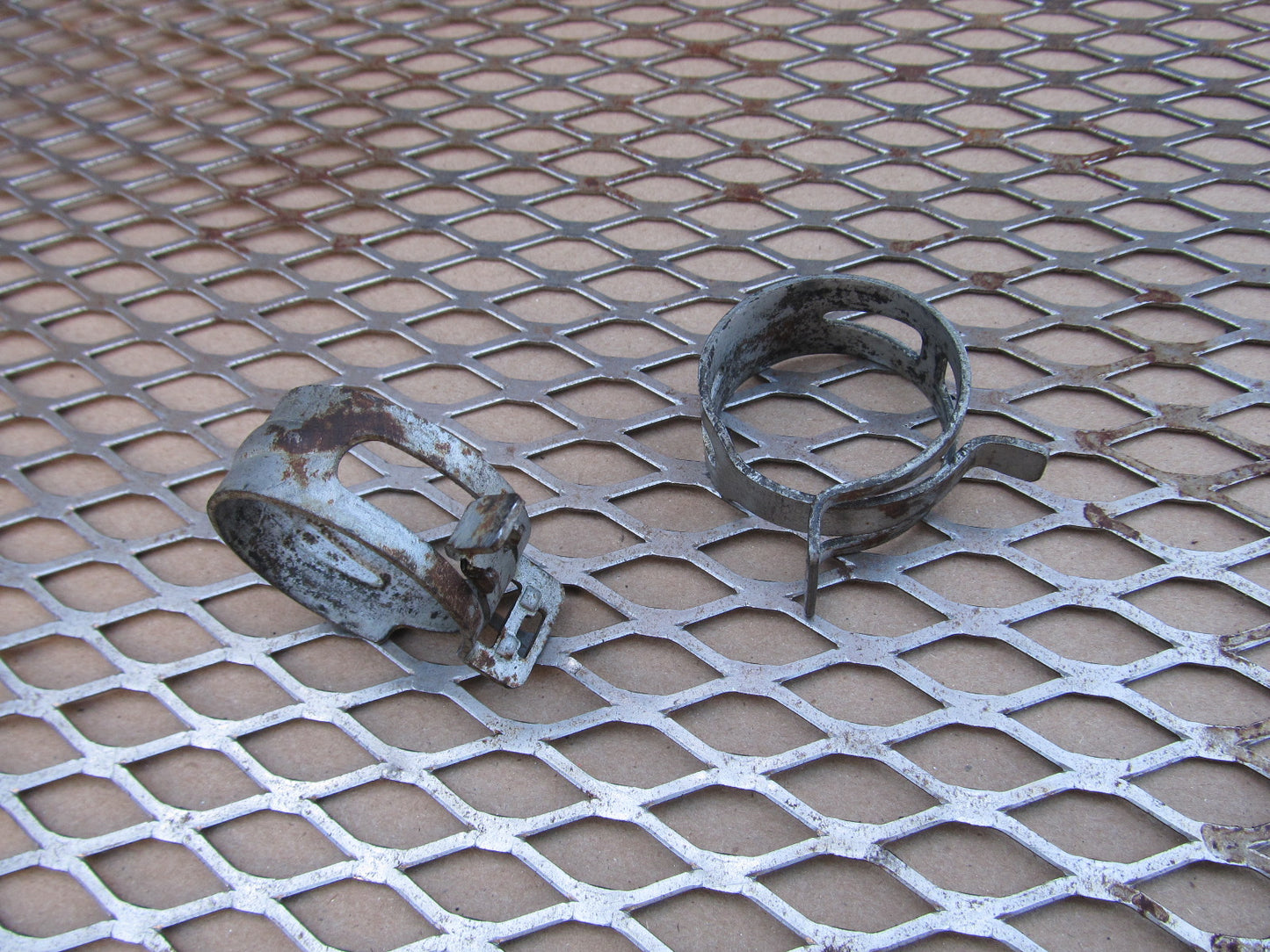 97 98 99 00 01 Honda Prelude OEM Lower Radiator Hose Lock Clamp