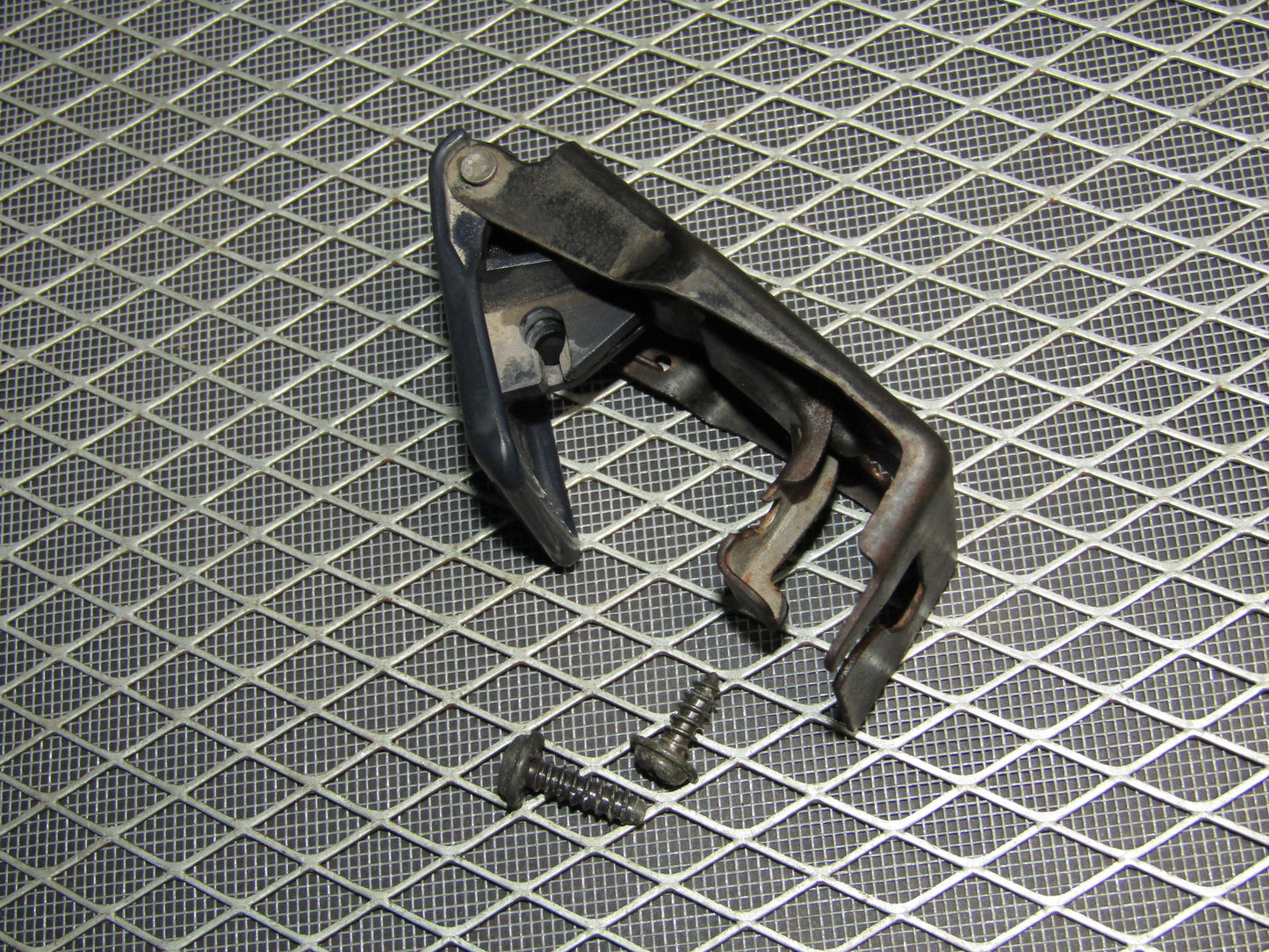 87 88 89 90 91 Toyota Crown Royal Saloon OEM Hood Release Switch Lever