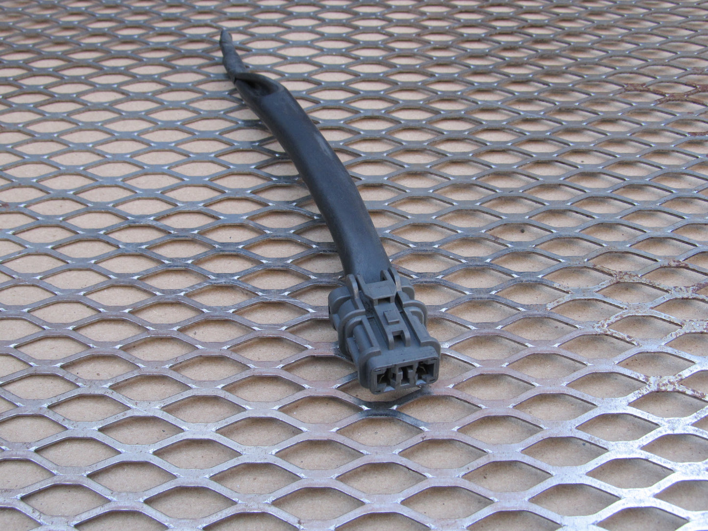 97 98 99 00 01 Honda Prelude OEM Radiator Fan Pigtail Harness - Left