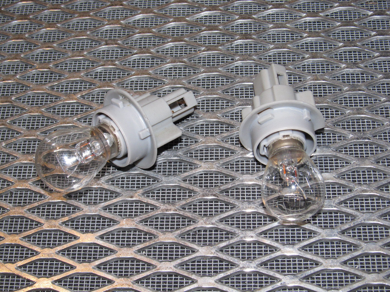 94 95 96 97 Mitsubishi 3000GT OEM Reverse Light Bulb Socket Set