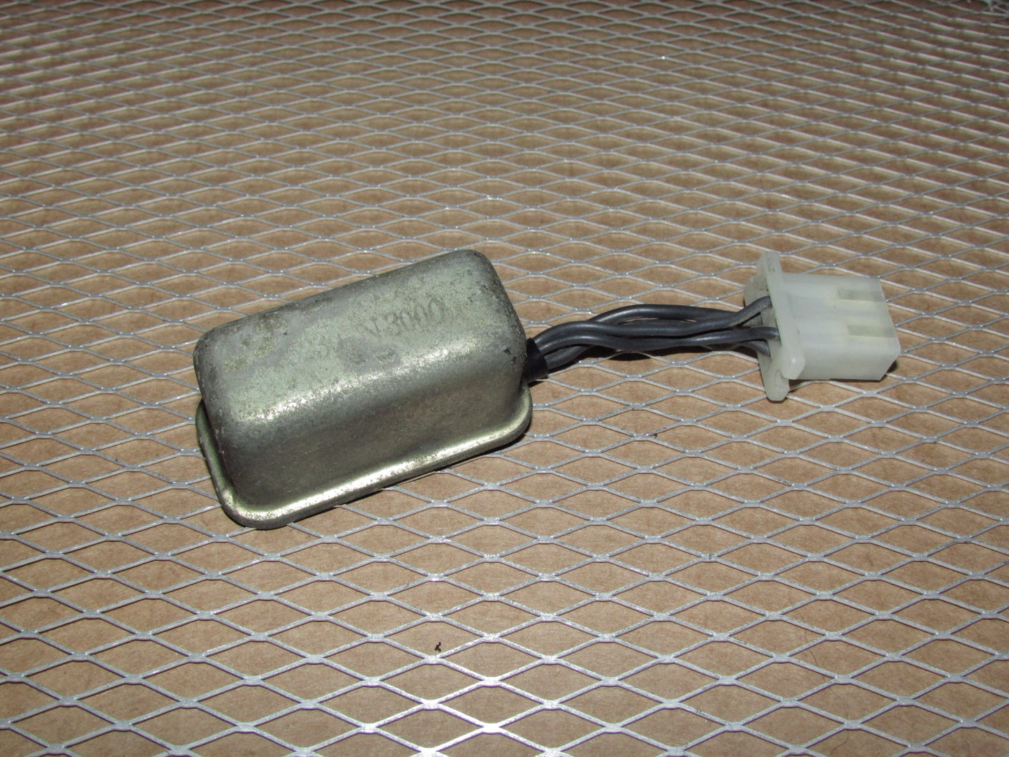 70 71 72 73 Datsun 240z OEM Relay Rear Defogger Defroster Relay 25230 N3000