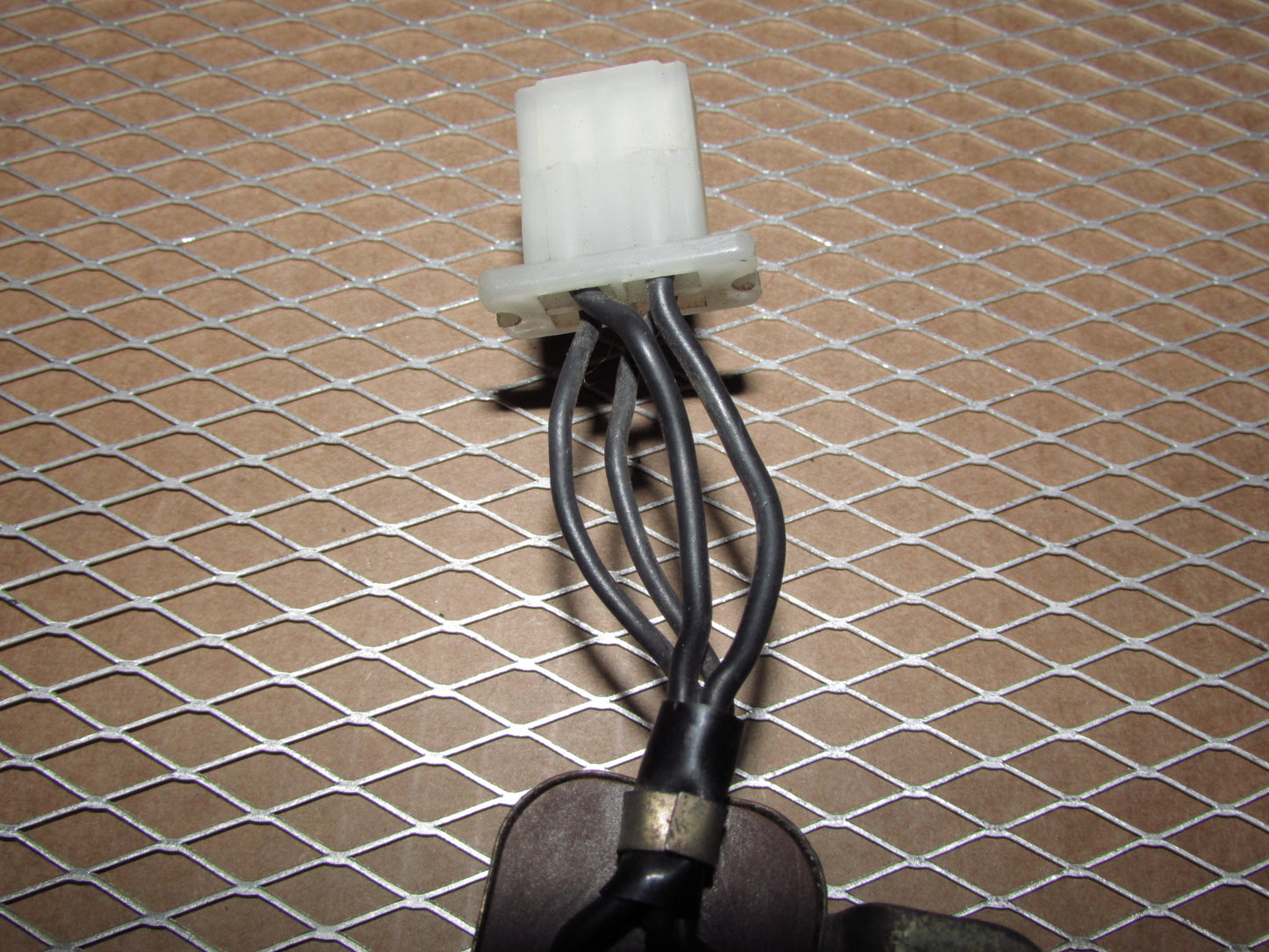 70 71 72 73 Datsun 240z OEM Relay Rear Defogger Defroster Relay 25230 N3000