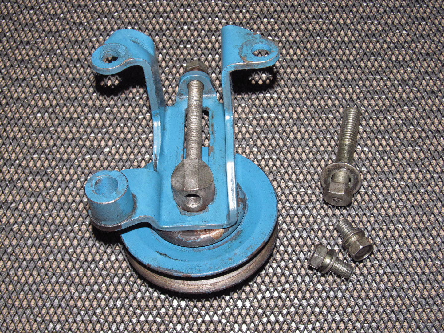 79 80 Datsun 280zx OEM Engine A/C Tensioner Pulley & Bracket