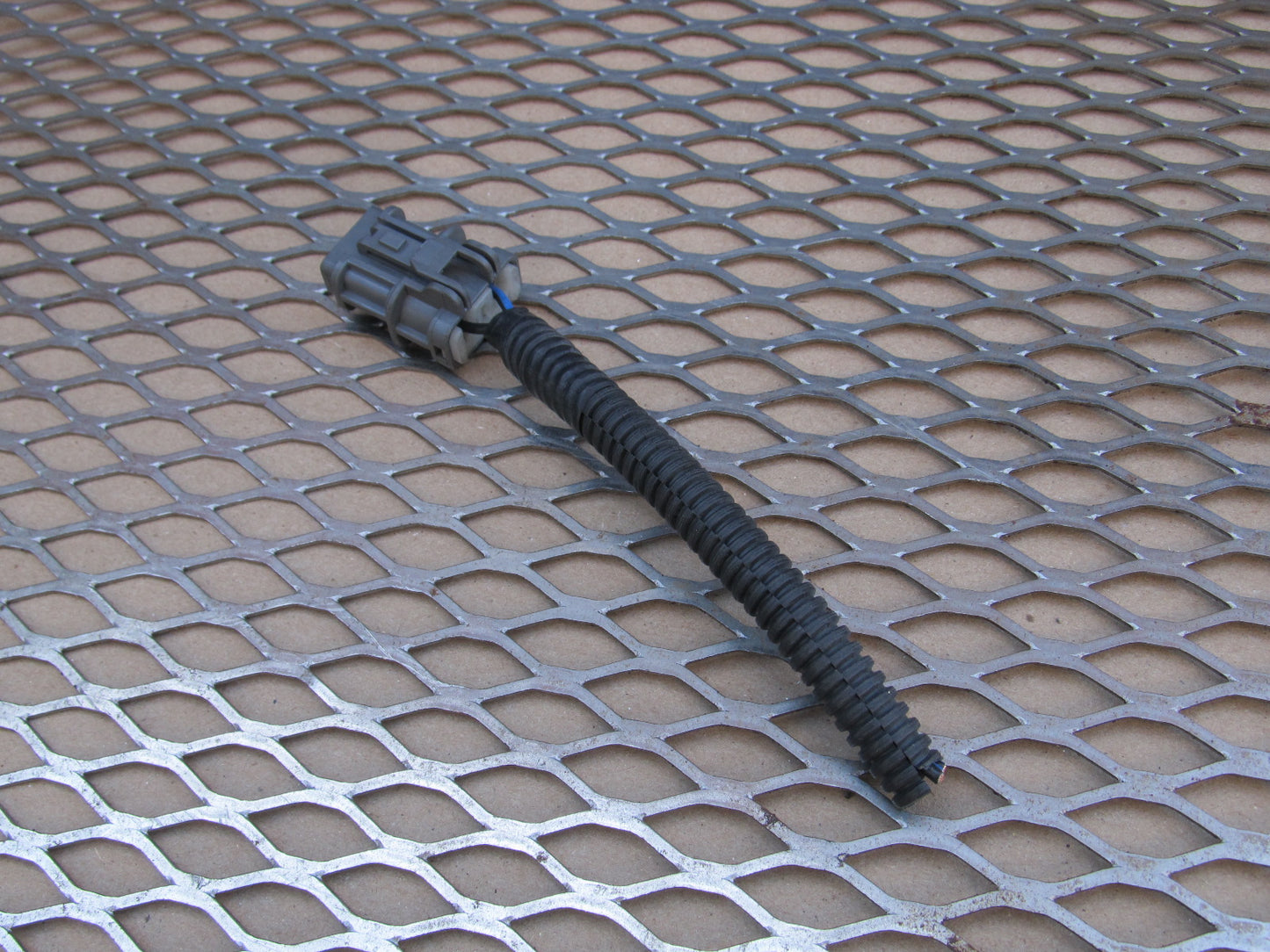 97 98 99 00 01 Honda Prelude OEM A/C Condenser Fan Pigtail Harness - Right