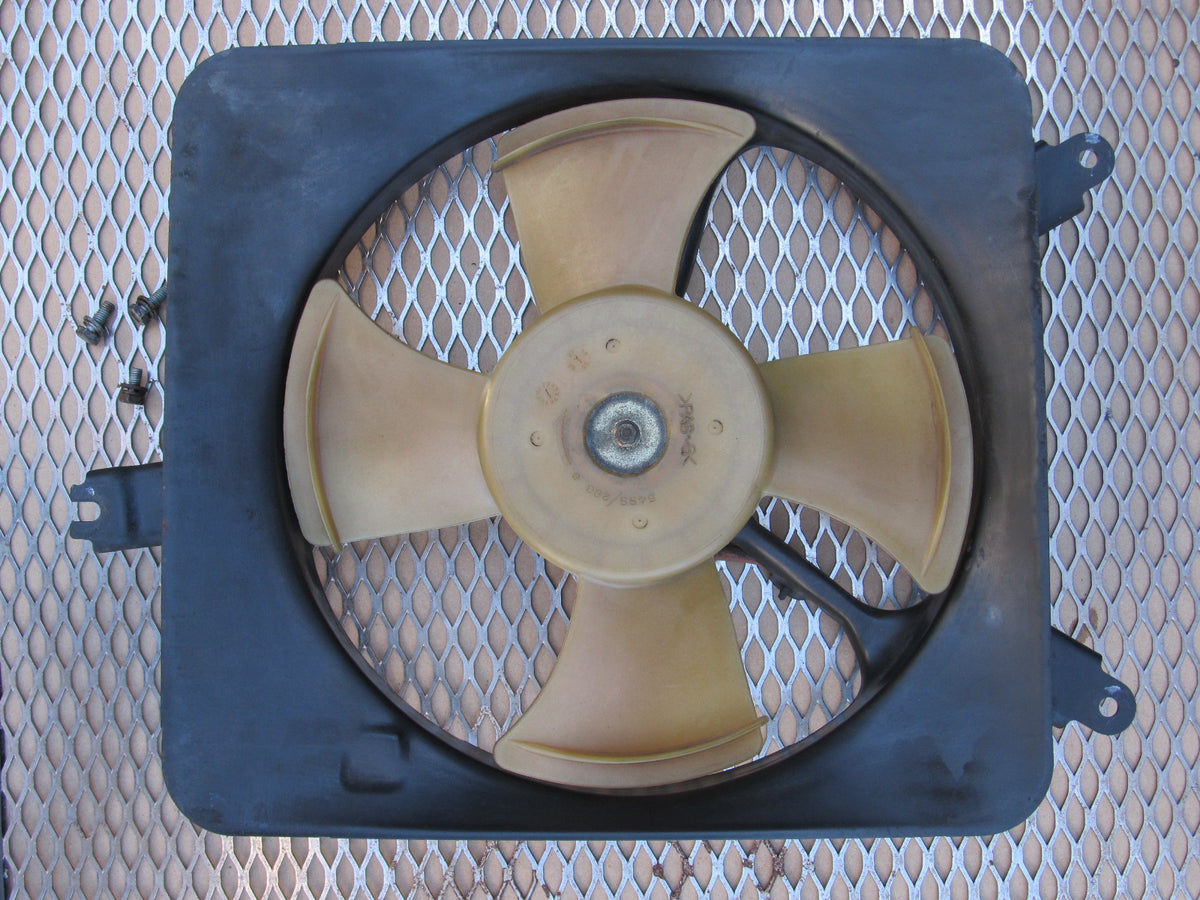 97 98 99 00 01 Honda Prelude OEM Radiator Fan - Left