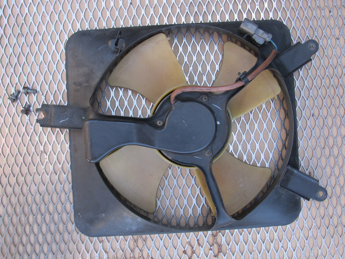 97 98 99 00 01 Honda Prelude OEM Radiator Fan - Left