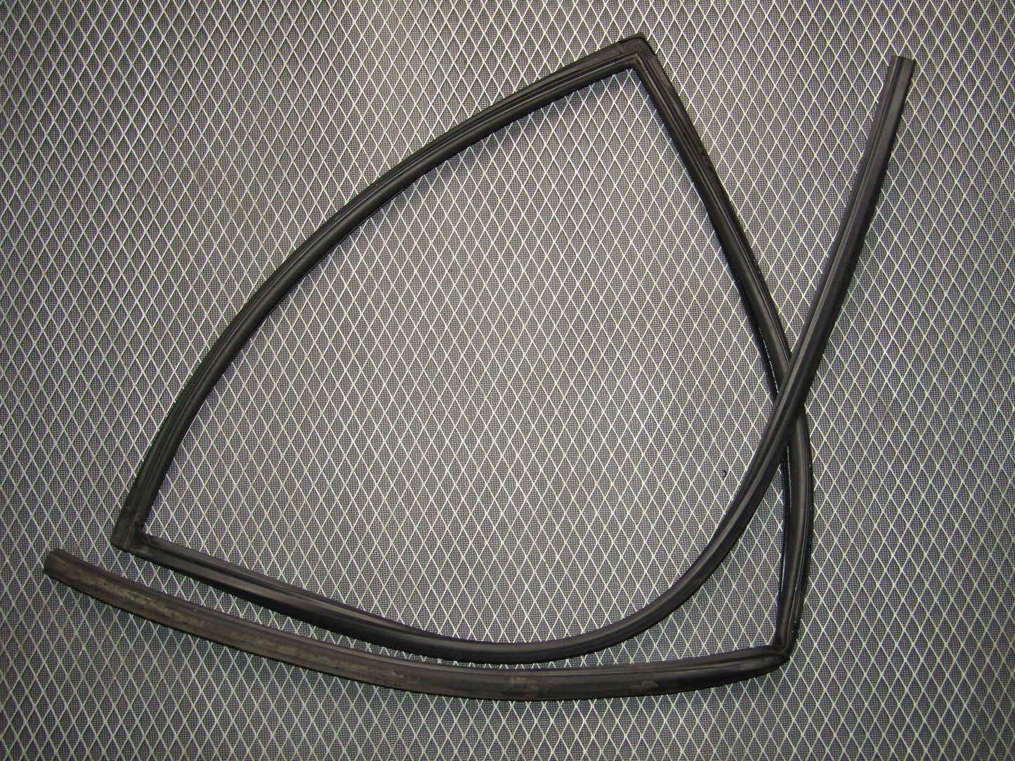 87-91 Toyota Crown Royal Saloon OEM Door Window Weather Stripping - Rear Left