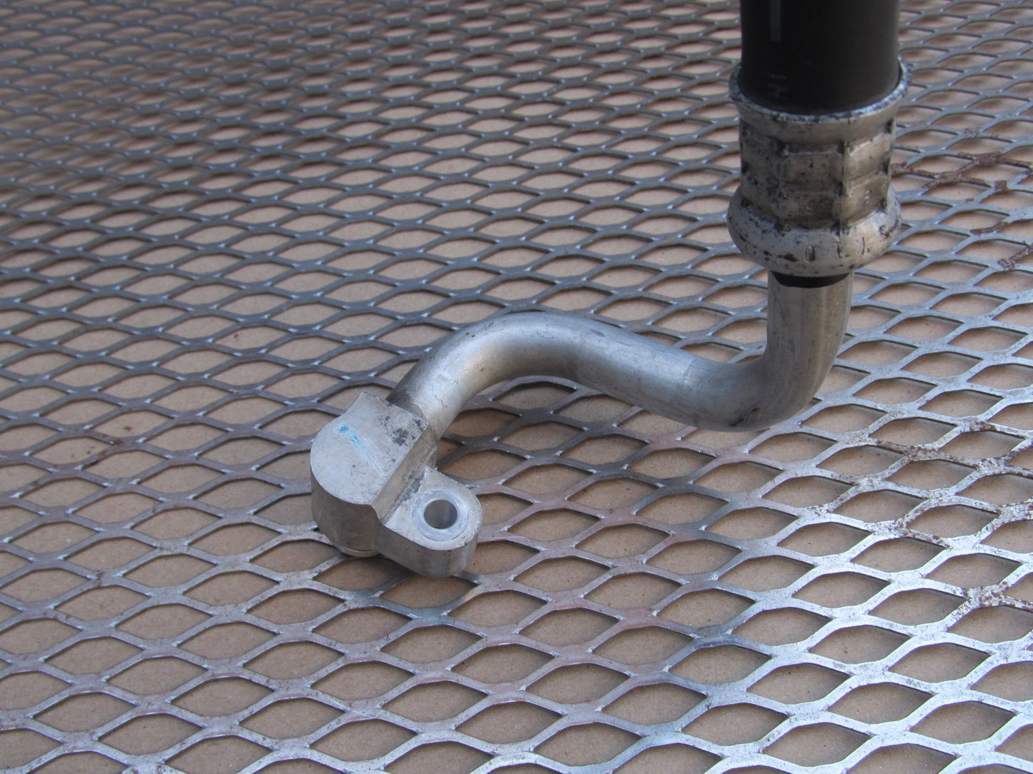 97 98 99 00 01 Honda Prelude OEM A/C Compressor Fitting Hose