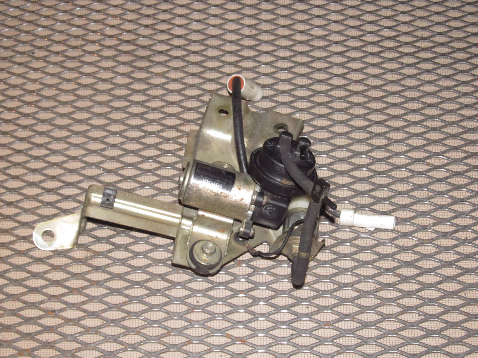 85 86 Toyota MR2 OEM Cruise Control Vacuum Air Pump Motor – Autopartone