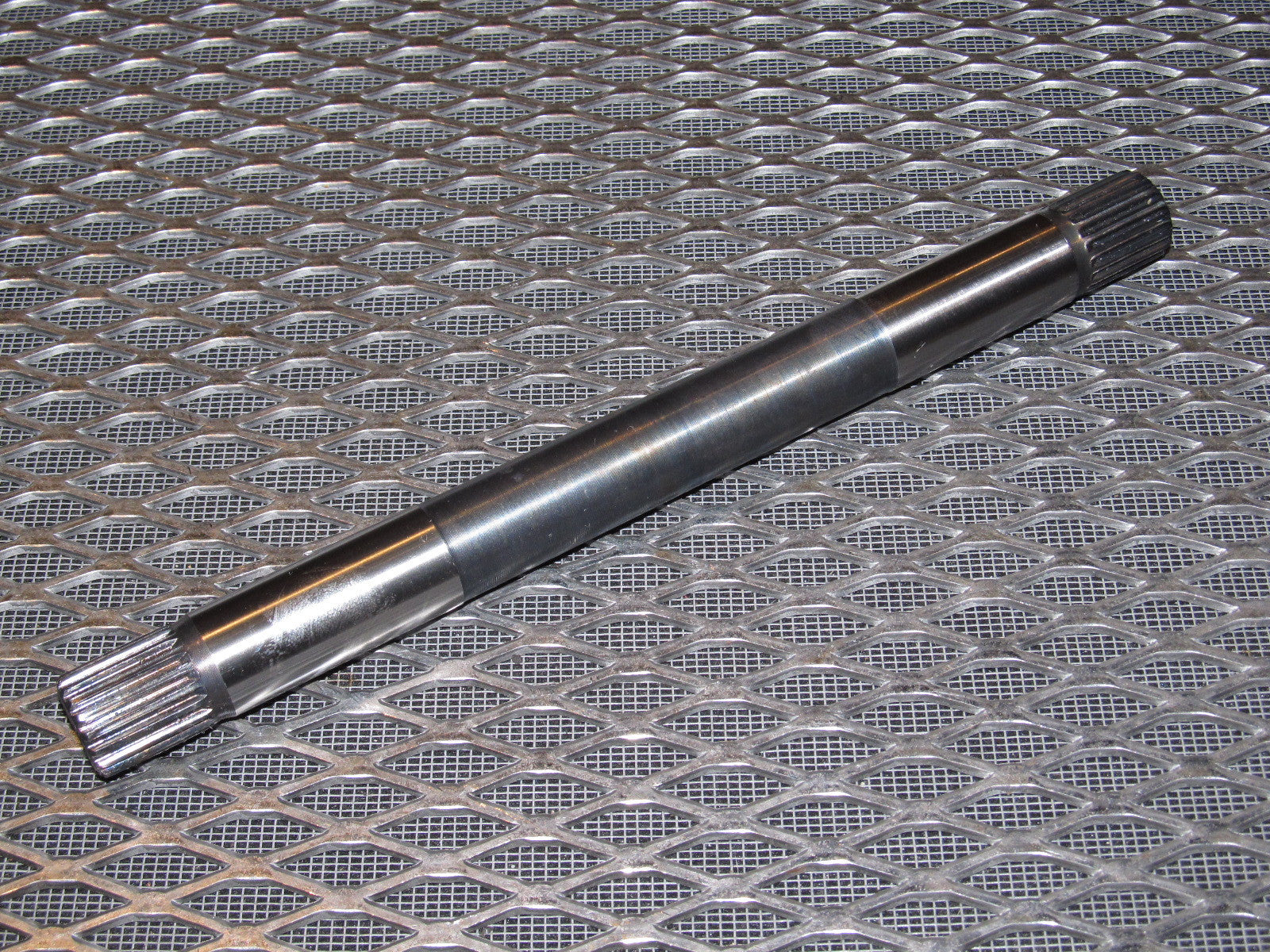 81 82 83 Datsun 280zx OEM A/T Input Shaft
