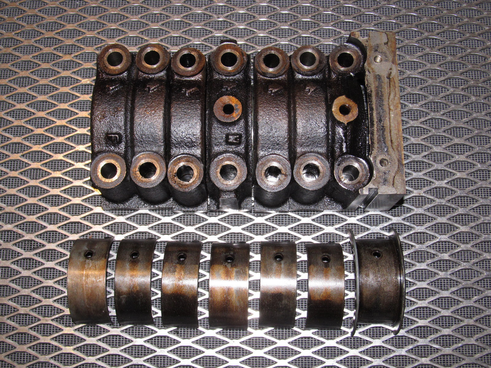 81 82 83 Datsun 280zx OEM Crankshaft Main Cap Bearing Set