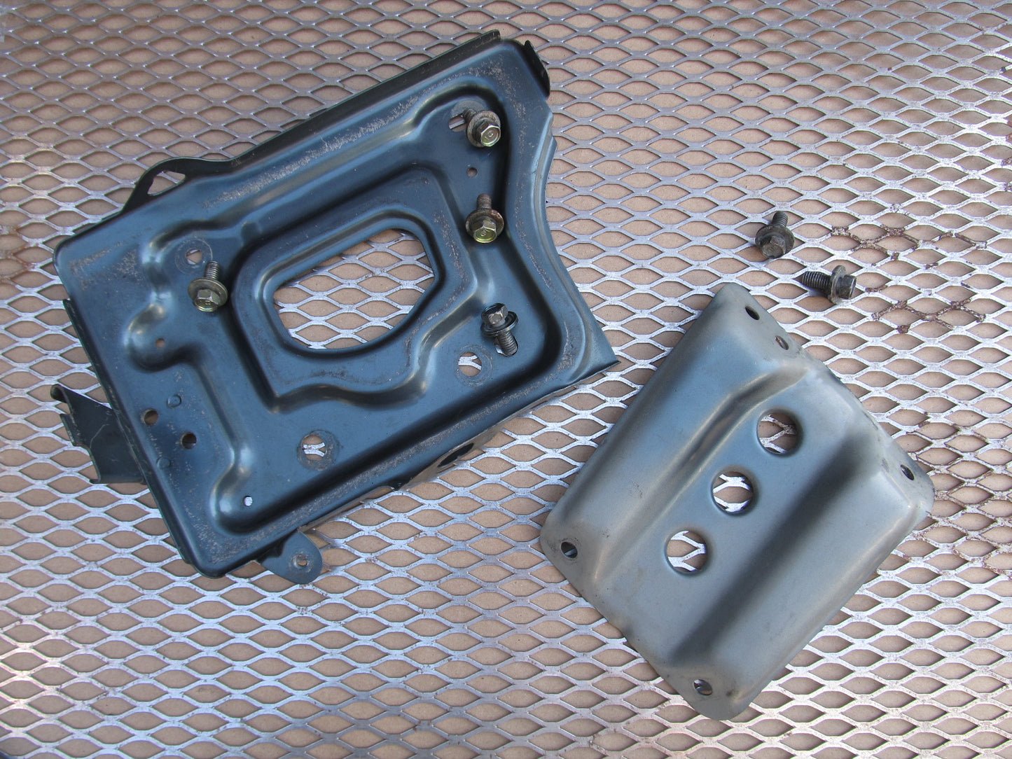 97 98 99 00 01 Honda Prelude OEM Battery Stand Tray