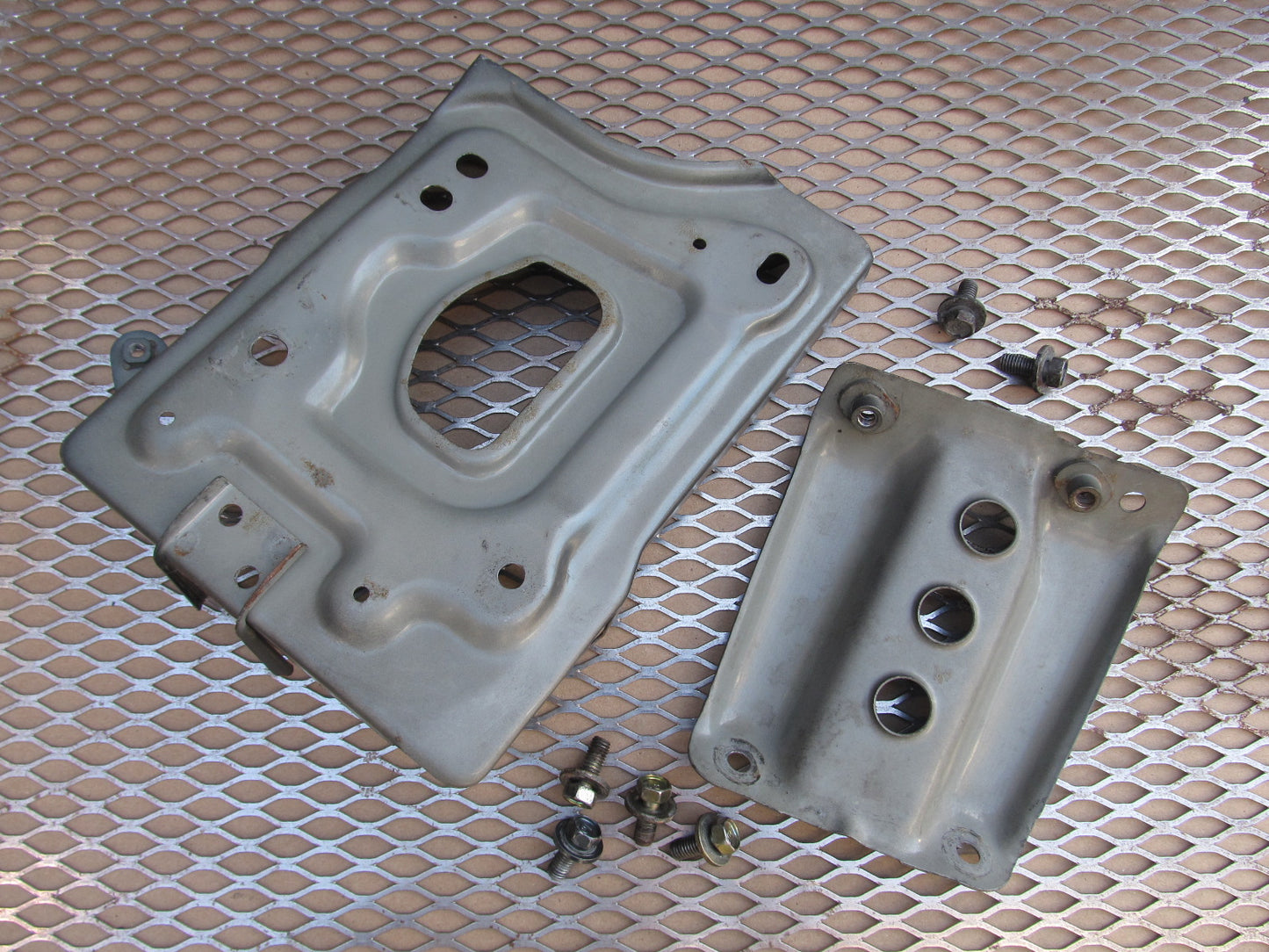 97 98 99 00 01 Honda Prelude OEM Battery Stand Tray