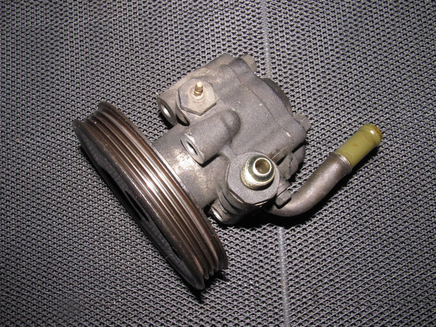 94 95 96 97 Mazda Miata OEM 1.8L Power Steering Pump