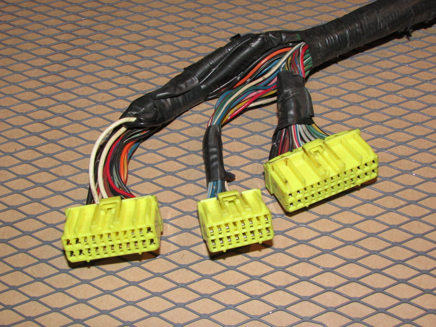 91 92 93 Mitsubishi 3000GT OEM M/T ECU Engine Computer Pigtail Harness