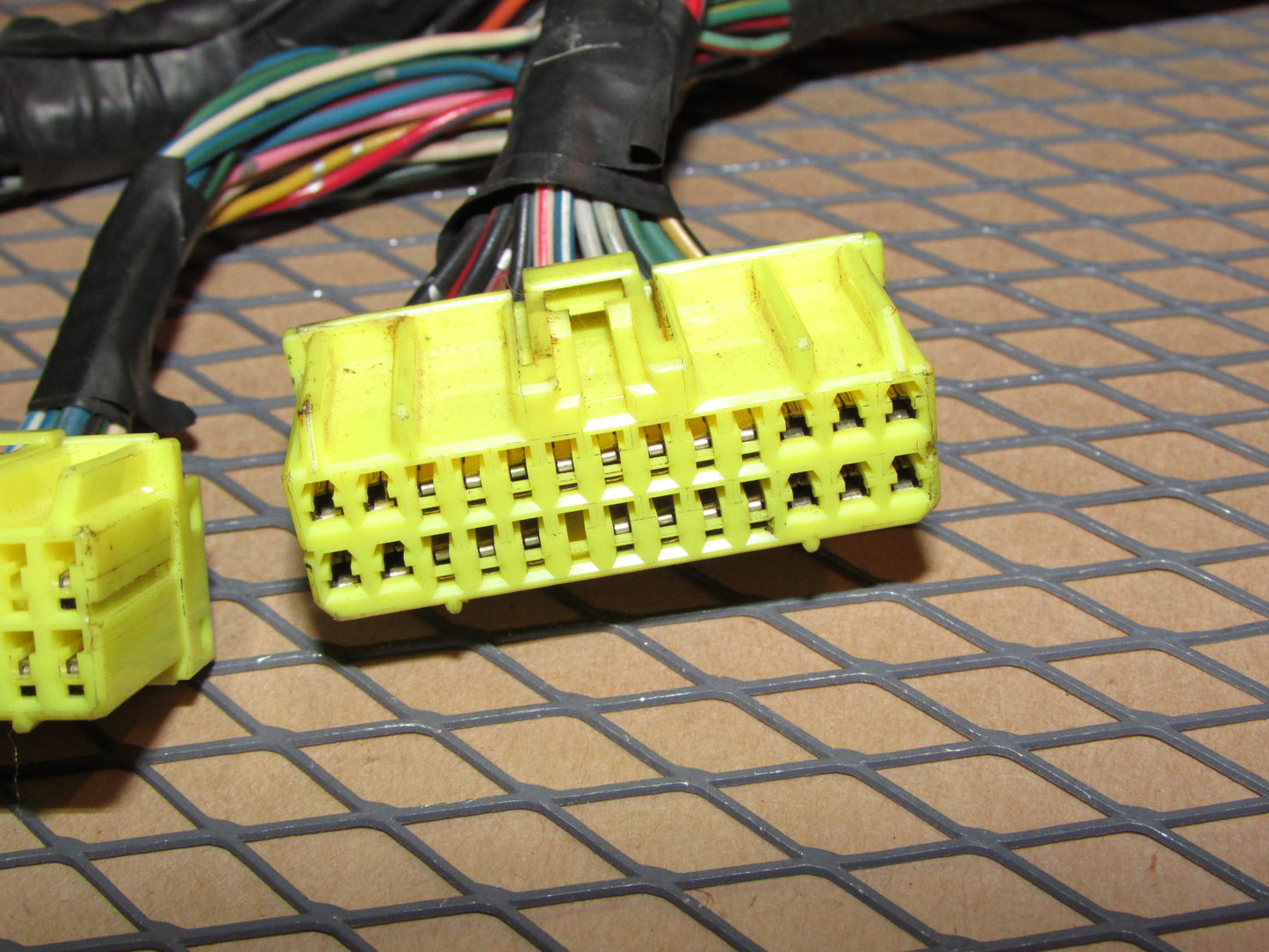 91 92 93 Mitsubishi 3000GT OEM M/T ECU Engine Computer Pigtail Harness