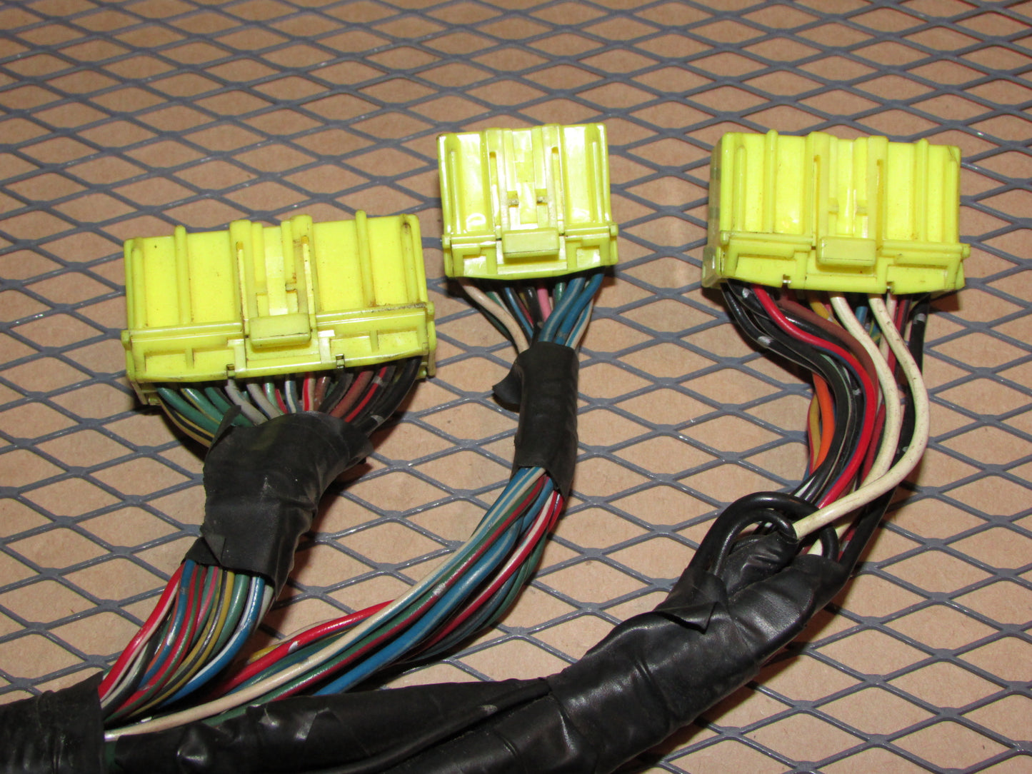 91 92 93 Mitsubishi 3000GT OEM M/T ECU Engine Computer Pigtail Harness