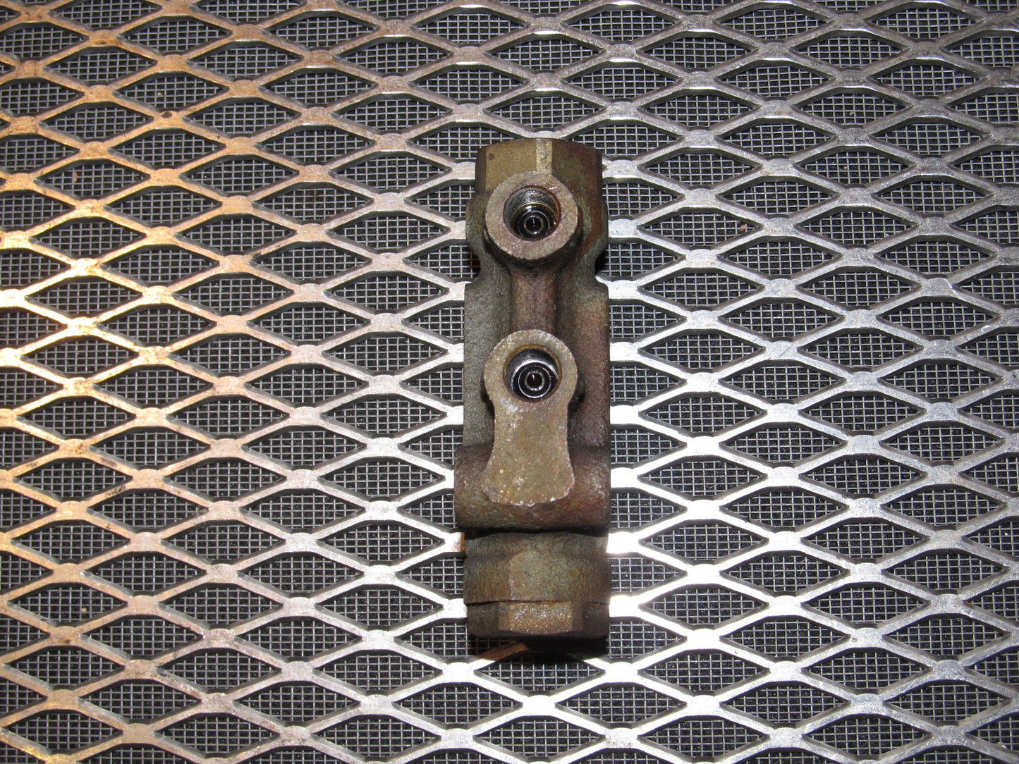 81 82 83 Datsun 280zx OEM Brake Proportional Valve