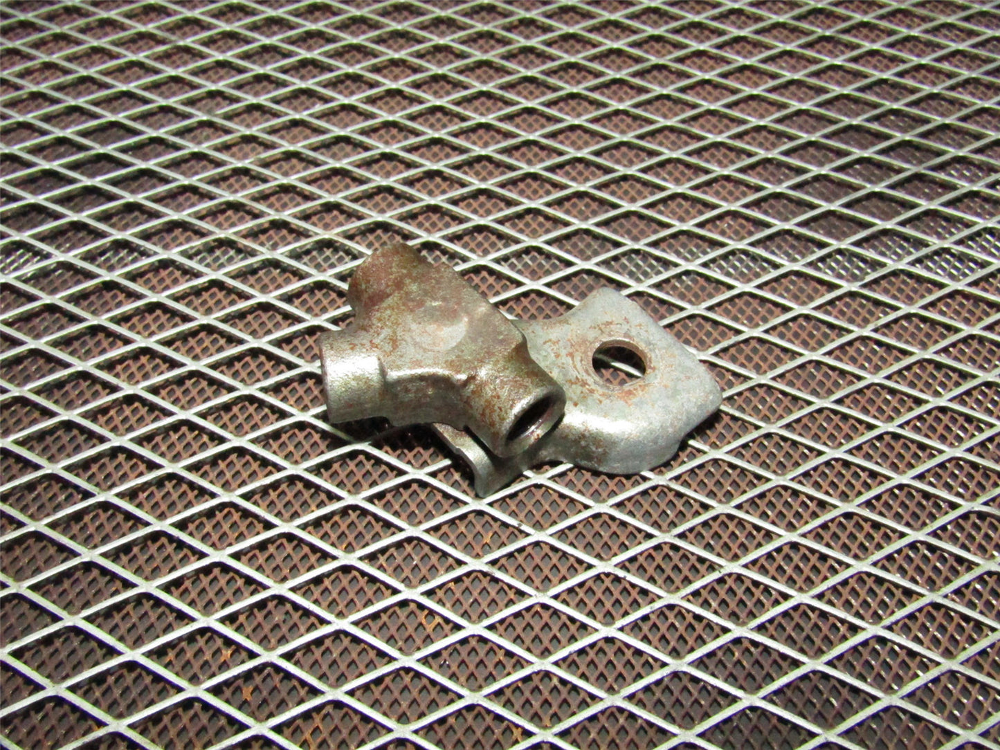 94 95 96 97 98 99 Toyota Celica OEM Brake Line Coupler Split Valve