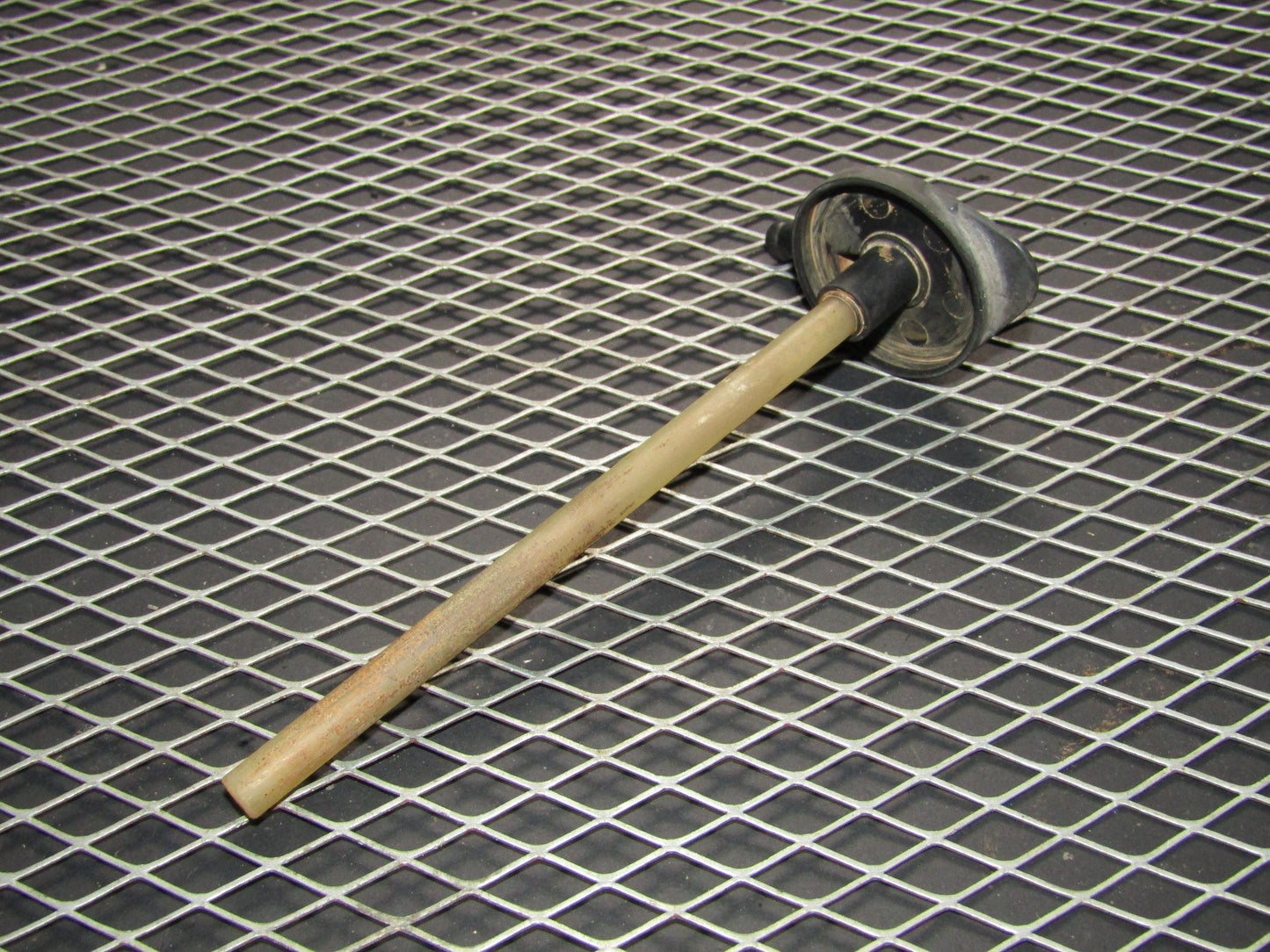 87 88 89 90 91 Toyota Crown Royal Saloon OEM Coolant Over Flow Tank Cap