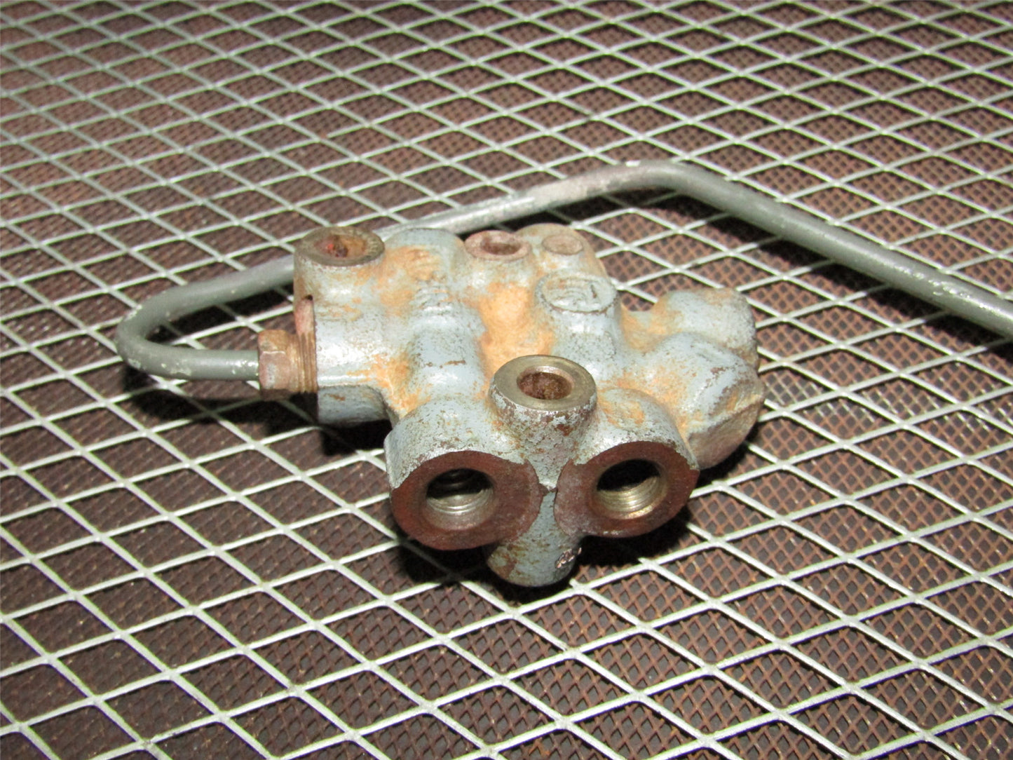 94 95 96 97 98 99 Toyota Celica OEM Brake Proportional Valve