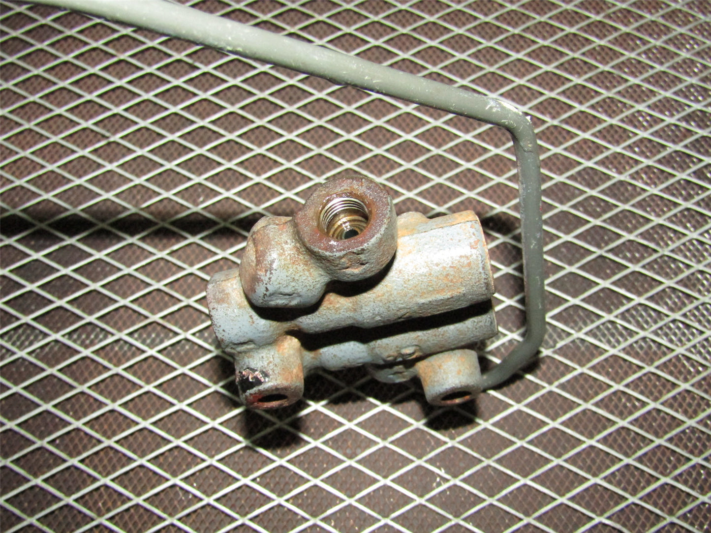 94 95 96 97 98 99 Toyota Celica OEM Brake Proportional Valve