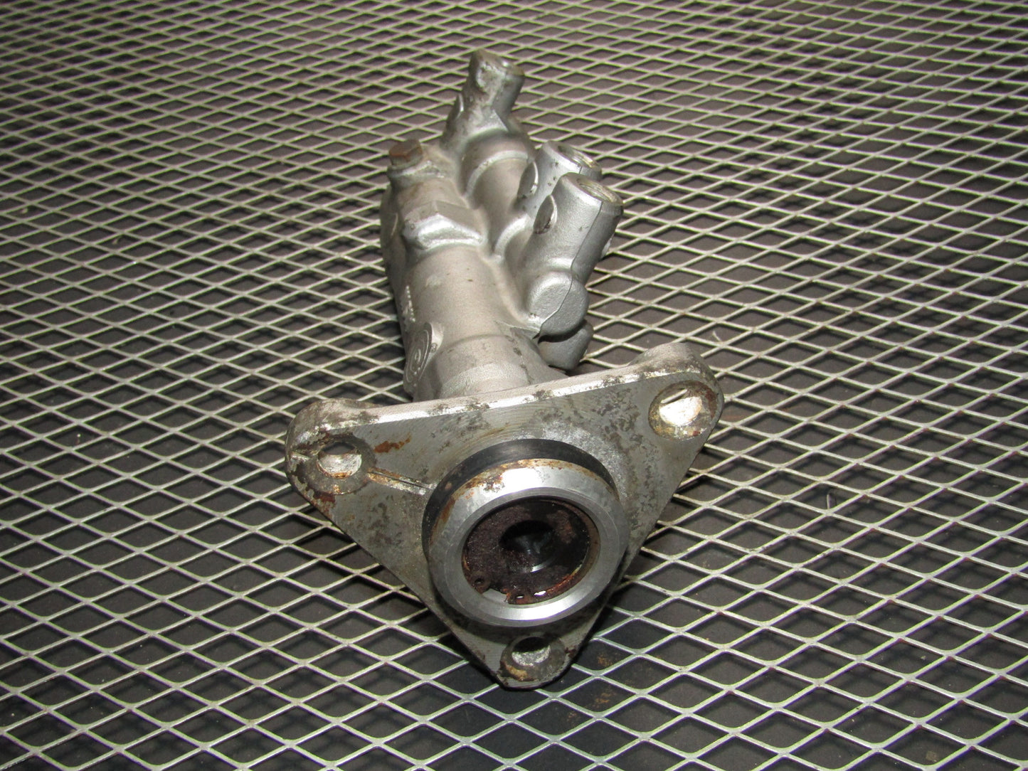 87 88 89 90 91 Toyota Crown Royal Saloon OEM Master Brake Cylinder