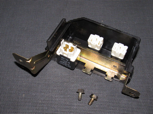 94 95 96 97 Mazda Miata OEM Engine  Fuse Box