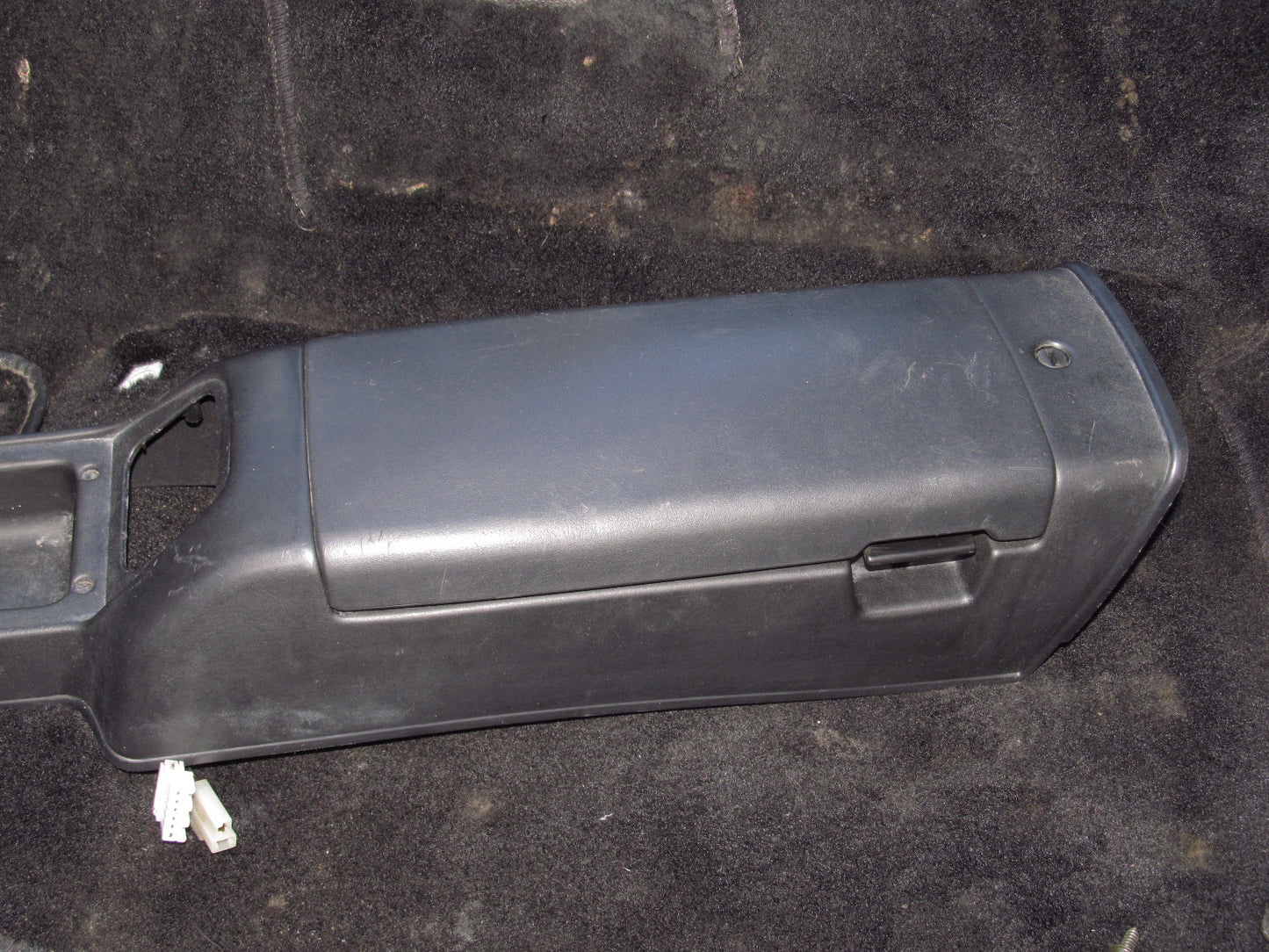 94 95 96 97 Mazda Miata OEM Center Console